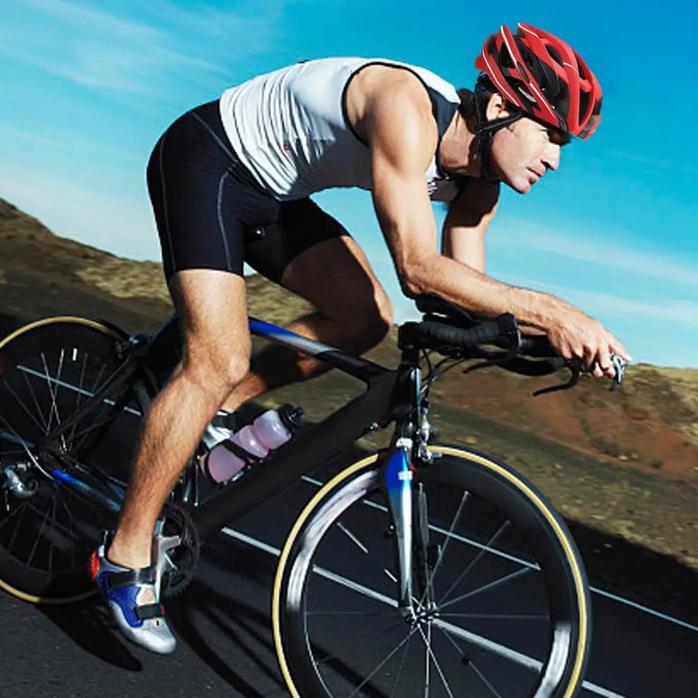 Lightweight Bicycle Helmet For Men And Women Breathable EPS Safety Headgear For Road Cycling